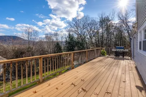 49 Westview Ter, Easthampton, MA 01027 photo 7