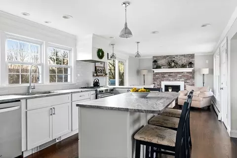 49 Westview Ter, Easthampton, MA 01027 photo 10