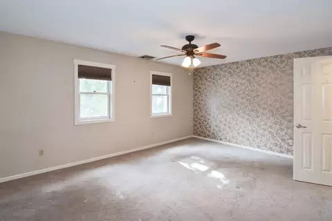 Bedroom - 9 Thistle Ln #91, Worcester, MA 01602 photo 1 of 6