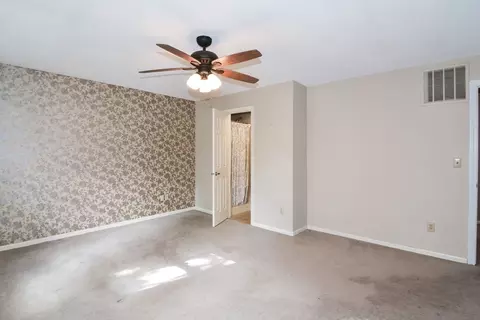 Bedroom - 9 Thistle Ln #91, Worcester, MA 01602 photo 2 of 6