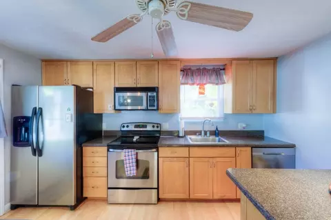 Kitchen - 55 Warner Ave # -A, Worcester, MA 01604 photo 5 of 5