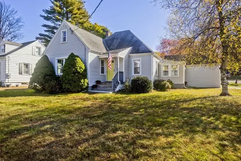415 Newton St, South Hadley, MA 01075