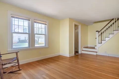 54 Ashbrook St, Springfield, MA 01118 photo 4