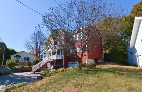 Exterior - 11 Quaboag St #B, Warren, MA 01083 photo 11 of 12