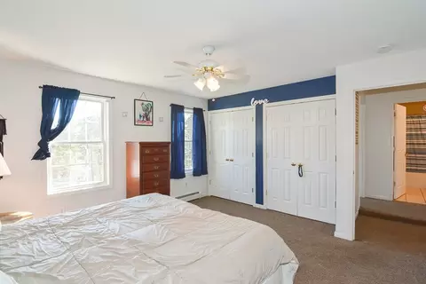 Bedroom - 11 Quaboag St #B, Warren, MA 01083 photo 2 of 8