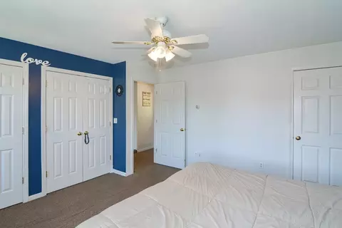 Bedroom - 11 Quaboag St #B, Warren, MA 01083 photo 4 of 8