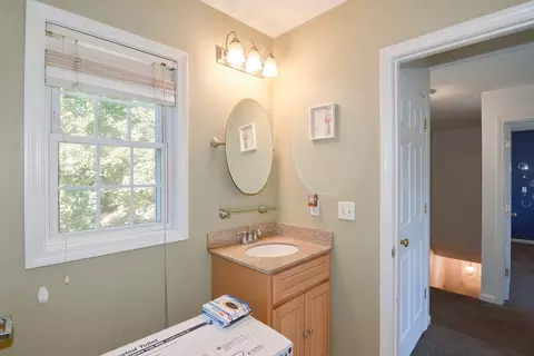 Bath - 11 Quaboag St #B, Warren, MA 01083 photo 4 of 4