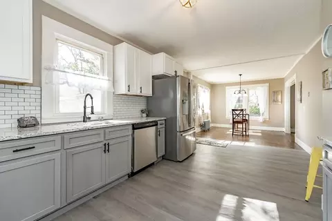 7 Munger Rd, Chicopee, MA 01020 photo 2