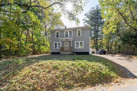 7 Munger Rd, Chicopee, MA 01020
