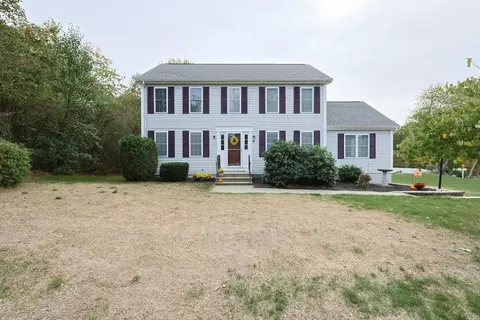 4 Sidney Ln, Bellingham, MA 02019