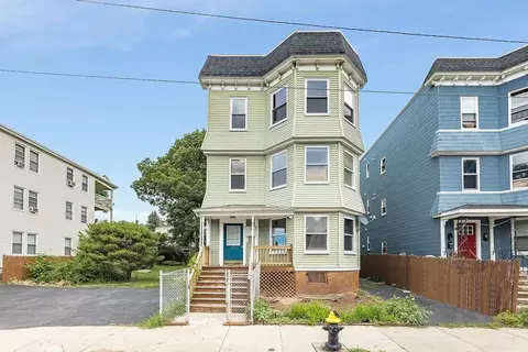 30 Edgewood St, Roxbury, MA 02119