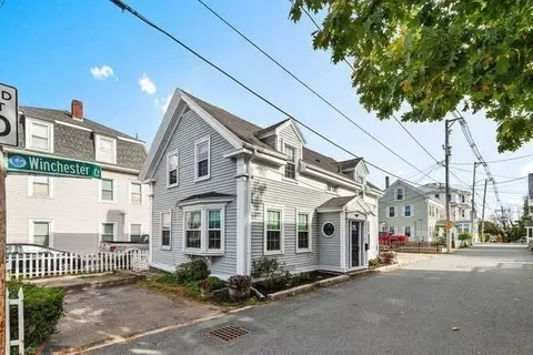 Exterior - 2 Winchester Ct, Gloucester, MA 01930 photo 2 of 2