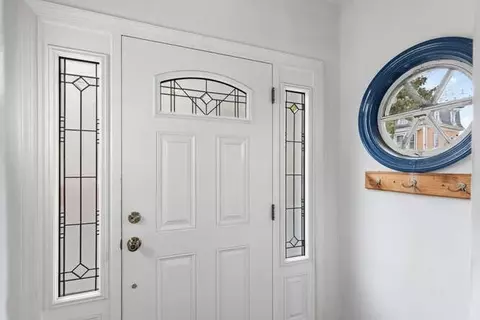 Entry Way - 2 Winchester Ct, Gloucester, MA 01930 photo 1 of 6