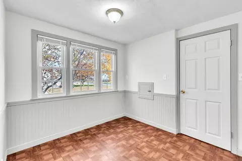 72 Maebeth St, Springfield, MA 01119 photo 6