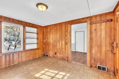 72 Maebeth St, Springfield, MA 01119 photo 11
