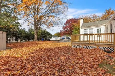 72 Maebeth St, Springfield, MA 01119 photo 30