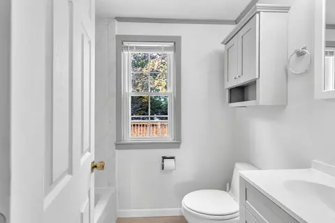 72 Maebeth St, Springfield, MA 01119 photo 19