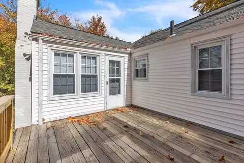 72 Maebeth St, Springfield, MA 01119 photo 27