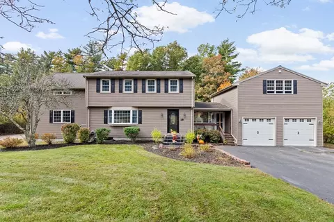 28 Beatrice Ln, Hanson, MA 02341