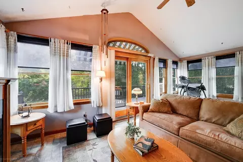 33 Nicholas Rd, Raynham, MA 02767 photo 4