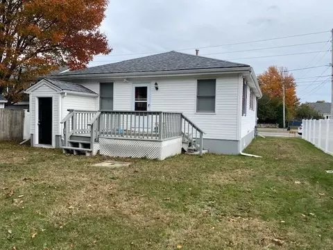 864 N Eastern Ave, Fall River, MA 02720 photo 3