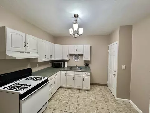 35 Clark Ave, Chelsea, MA 02150