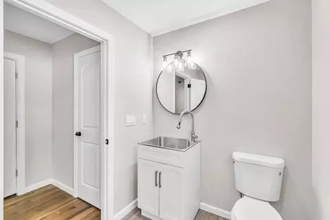 Bath - 136 Orchard St, Springfield, MA 01107 photo 1 of 3