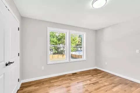 Bedroom - 136 Orchard St, Springfield, MA 01107 photo 6 of 8
