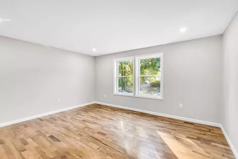 Living - 136 Orchard St, Springfield, MA 01107 photo 2 of 5