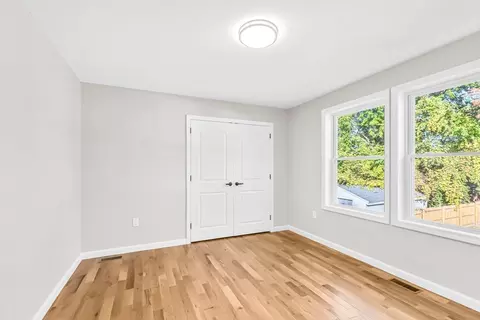Bedroom - 136 Orchard St, Springfield, MA 01107 photo 3 of 8