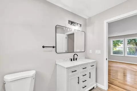 Bath - 136 Orchard St, Springfield, MA 01107 photo 3 of 3