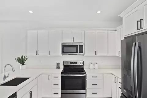 2 Baiting Brook Ln #71, Worcester, MA 01609 photo 6