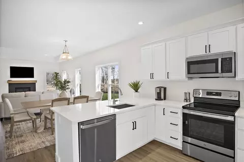 2 Baiting Brook Ln #71, Worcester, MA 01609 photo 9