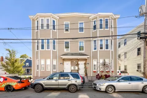 246-254 Salem St, Lawrence, MA 01843