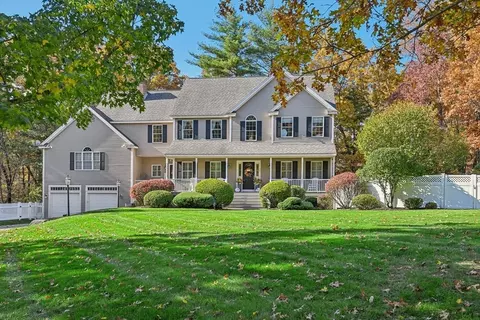 36 Priest Ln, Boxborough, MA 01719