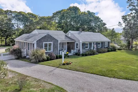 26 Wood Rd, Yarmouth, MA 02664