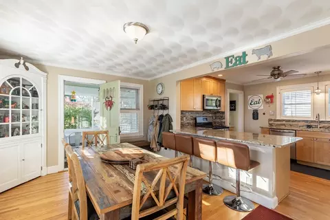 Dining - 7 Folger Ave, Beverly, MA 01915 photo 2 of 4
