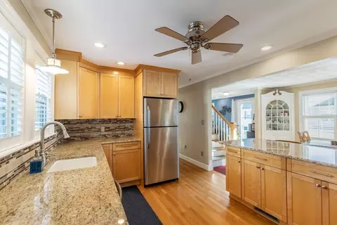 Kitchen - 7 Folger Ave, Beverly, MA 01915 photo 3 of 5