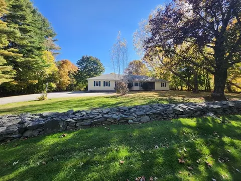 Exterior - 455 Boston Rd, Sutton, MA 01590 photo 3 of 10