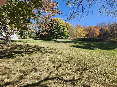 Exterior - 455 Boston Rd, Sutton, MA 01590 photo 9 of 10