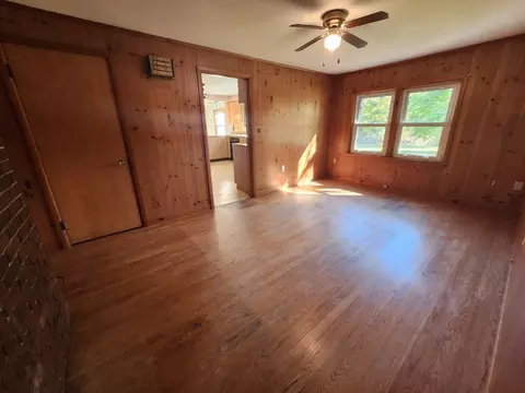 Living - 455 Boston Rd, Sutton, MA 01590 photo 5 of 5