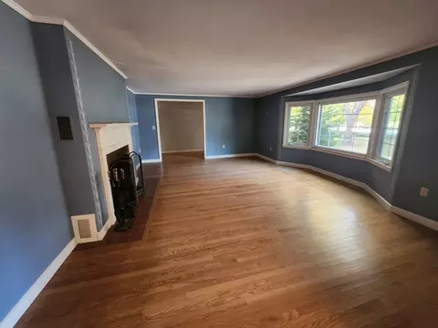 Living - 455 Boston Rd, Sutton, MA 01590 photo 1 of 5