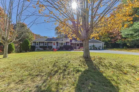 10 Artisan Way, Forestdale, MA 02644