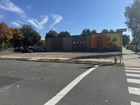 2477 Main St, Springfield, MA 01107 photo 5