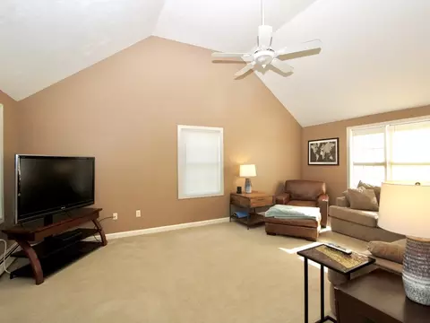 Living - 3 Devonshire St, Worcester, MA 01605 photo 2 of 2