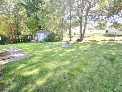Exterior - 3 Devonshire St, Worcester, MA 01605 photo 4 of 5
