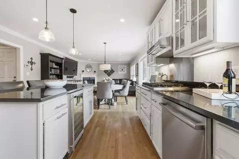 14 Paddock Ln, Millis, MA 02054 photo 9