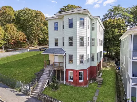 40-42 Merrifield St, Worcester, MA 01605