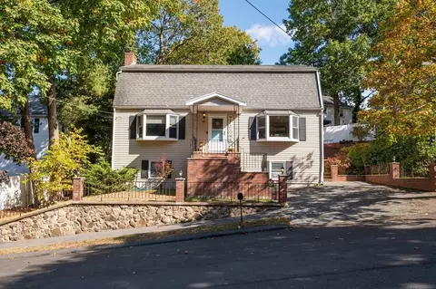 41 Donnelly Dr, Lynn, MA 01904
