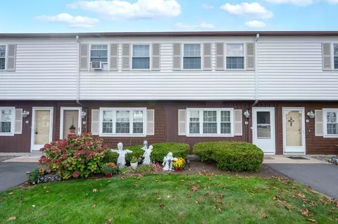 11 Al Pace Dr #C, North Attleboro, MA 02760